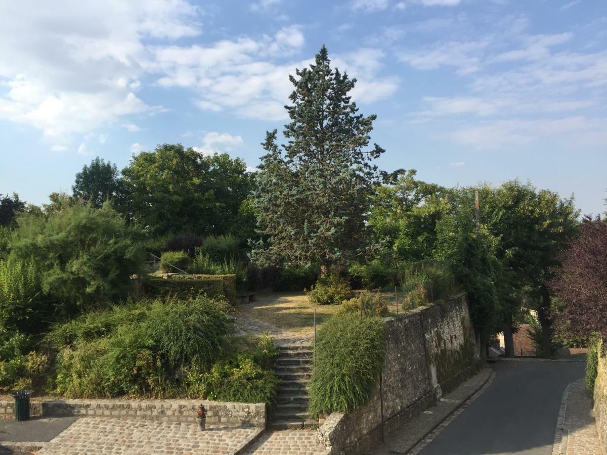 Appartement Au Coeur De La Cite Medievale Provins Dış mekan fotoğraf